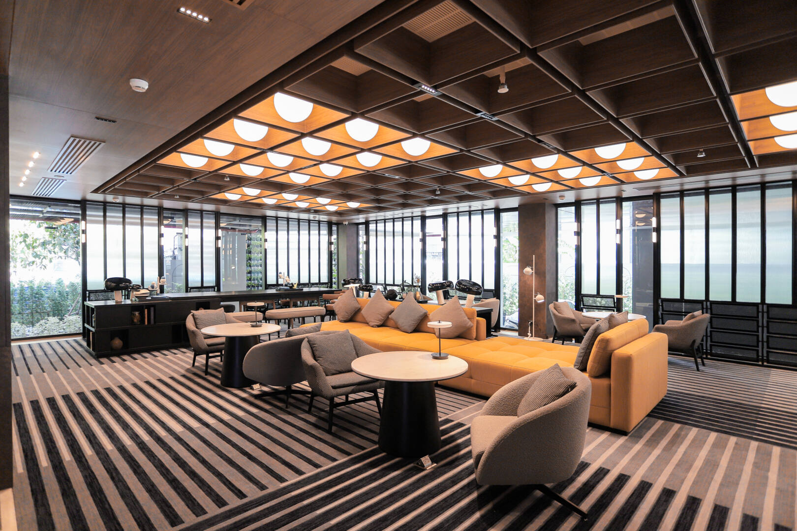 Voco Bangkok Surawong